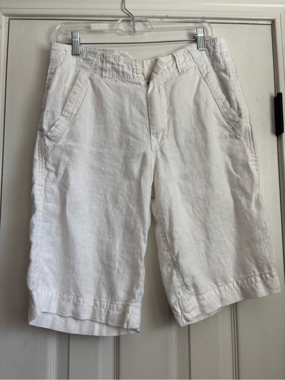 BKE White Linen-Blend Flat Front Casual Shorts